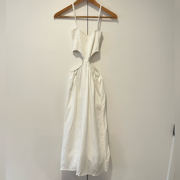 Side cutout midi dress - Picture 3 of 5